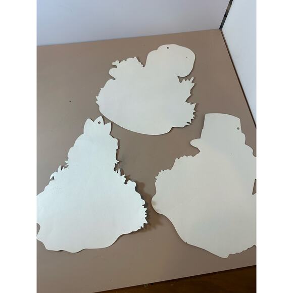 Lot of 3 Thanksgiving Die Cut Window Decorations Pilgrim Indian Beistle 1978 - Picture 6 of 9